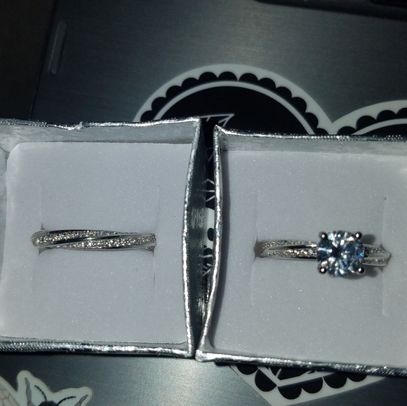 Vintage Wedding Ring Set - Picture 3 of 3